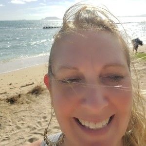 Meet your Posher, Angie